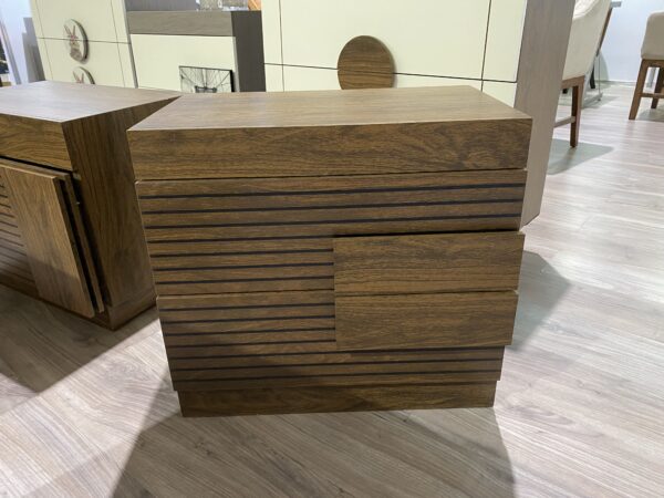 Buró Andalucía nogal